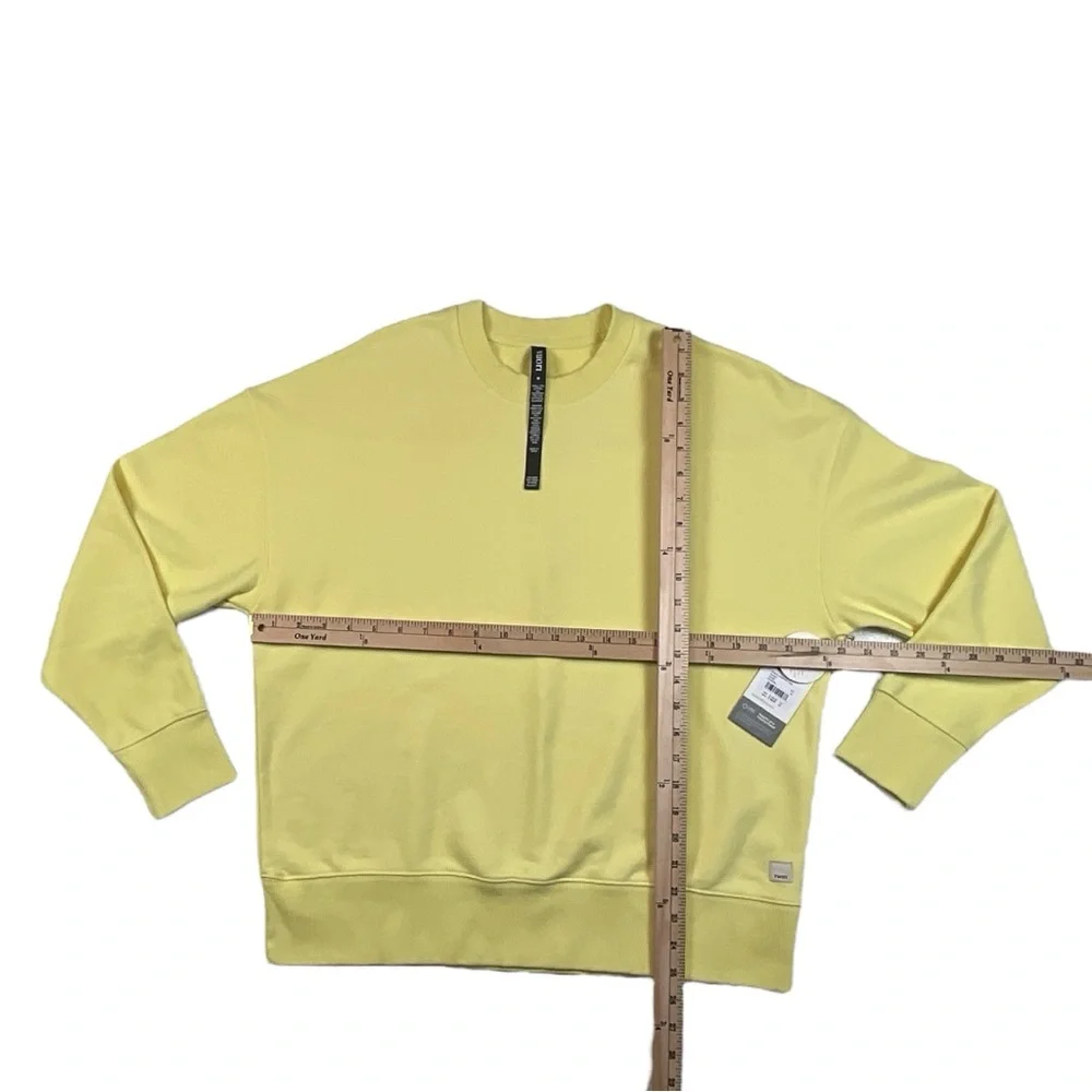 NWT RARE Vuori Sedona Weekender Crew Sunlight SOLD OUT Size Medium - Picture 8 of 10